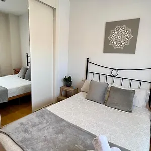 Deyanira Suite, Aeropuerto, Ifema Madri